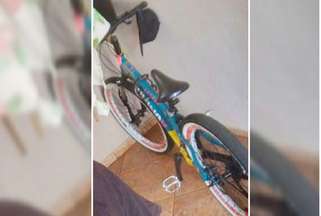 Pessoa procura bicicleta furtada no Bairro Periolo