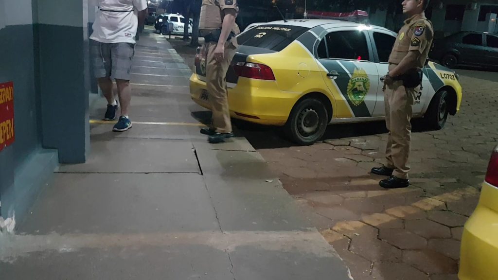 Homem ameaça companheira, resiste à detenção e desacata policiais no Riviera