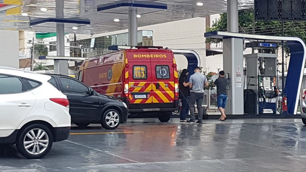 Motociclista fica ferido em acidente de trânsito no Centro de Cascavel