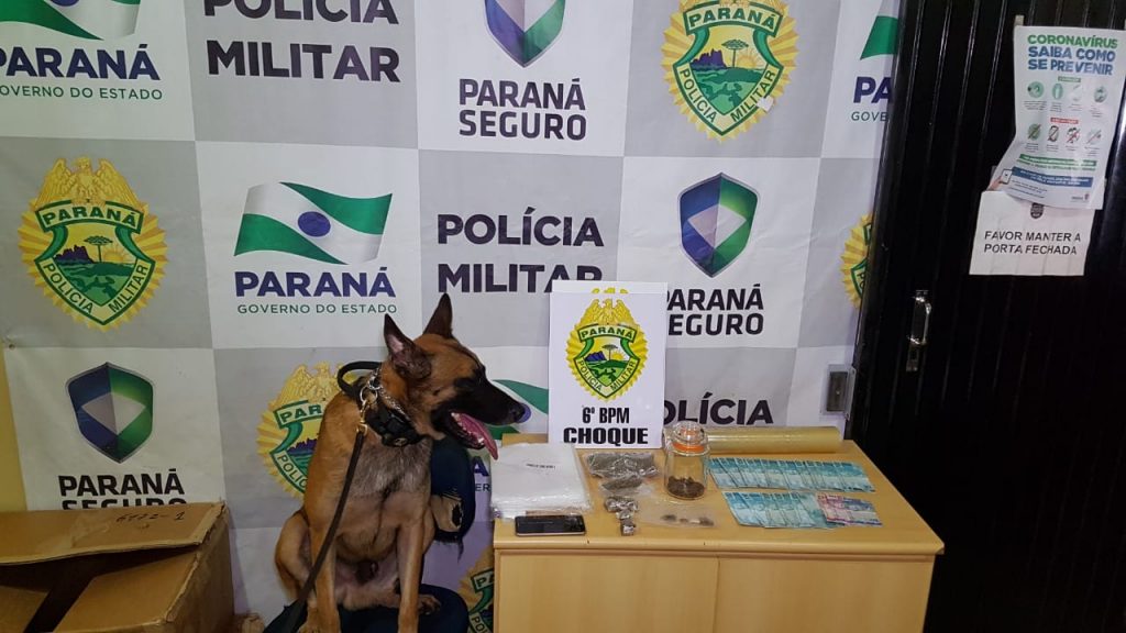 Casal suspeito de traficar drogas é detido pelo Grupo de Operações com Cães do Pelotão de Choque