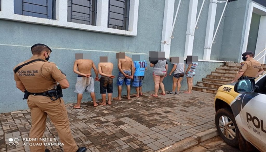 Suspeitas de assalto, sete pessoas são presas em operação da PM em Laranjeiras do Sul; quatro deles são de Cascavel