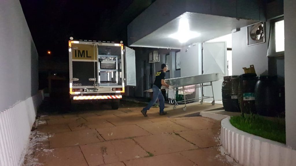 Corpo de vítima de capotamento em Nova Aurora dá entrada no IML de Cascavel
