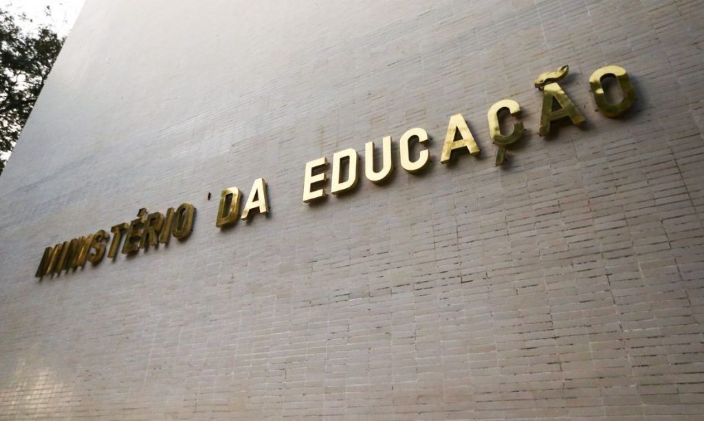 MEC divulga gabaritos do Encceja