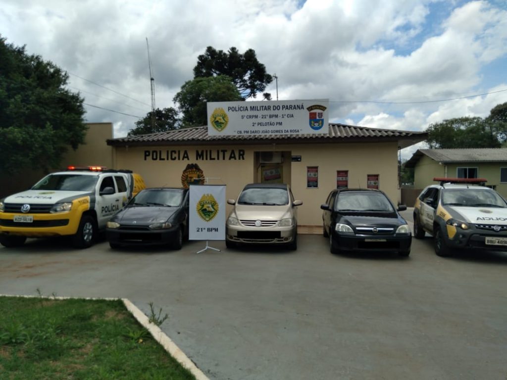 Polícia Militar intercepta comboio com mercadorias ilegais em Marmeleiro Polícia Militar intercepta comboio com mercadorias ilegais em Marmeleiro