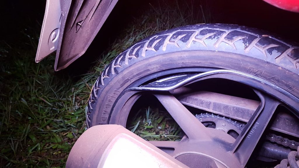 Motociclista sofre queda e é socorrido pelo Siate na PRc-467