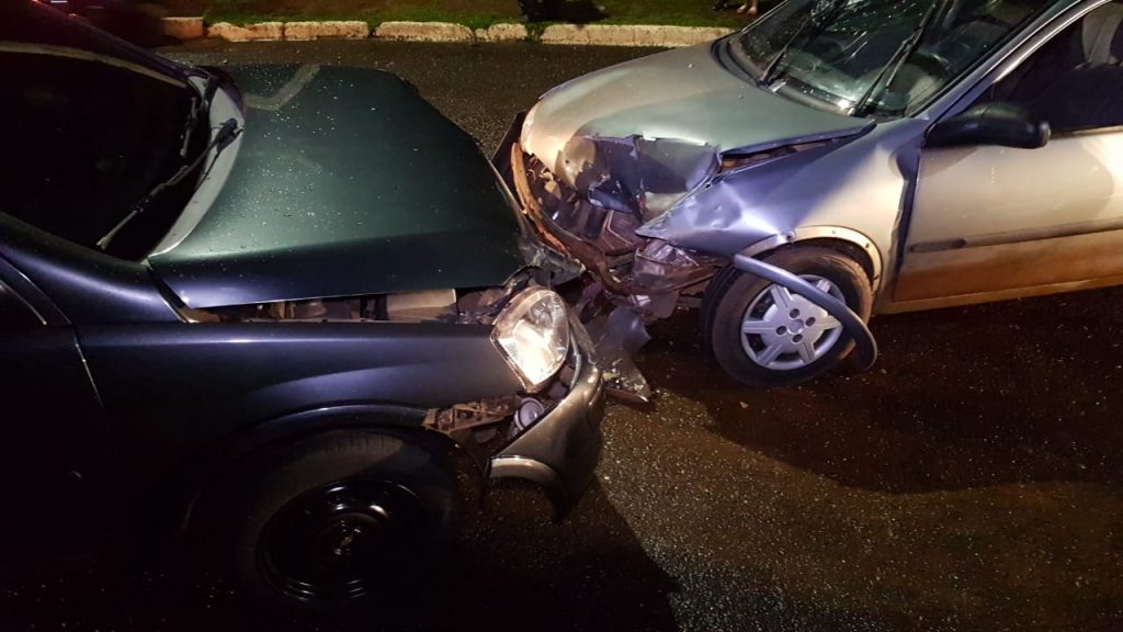 Motorista envolvido em acidente na Rua Jacarezinho foi detido por embriaguez ao volante Motorista envolvido em acidente na Rua Jacarezinho foi detido por embriaguez ao volante