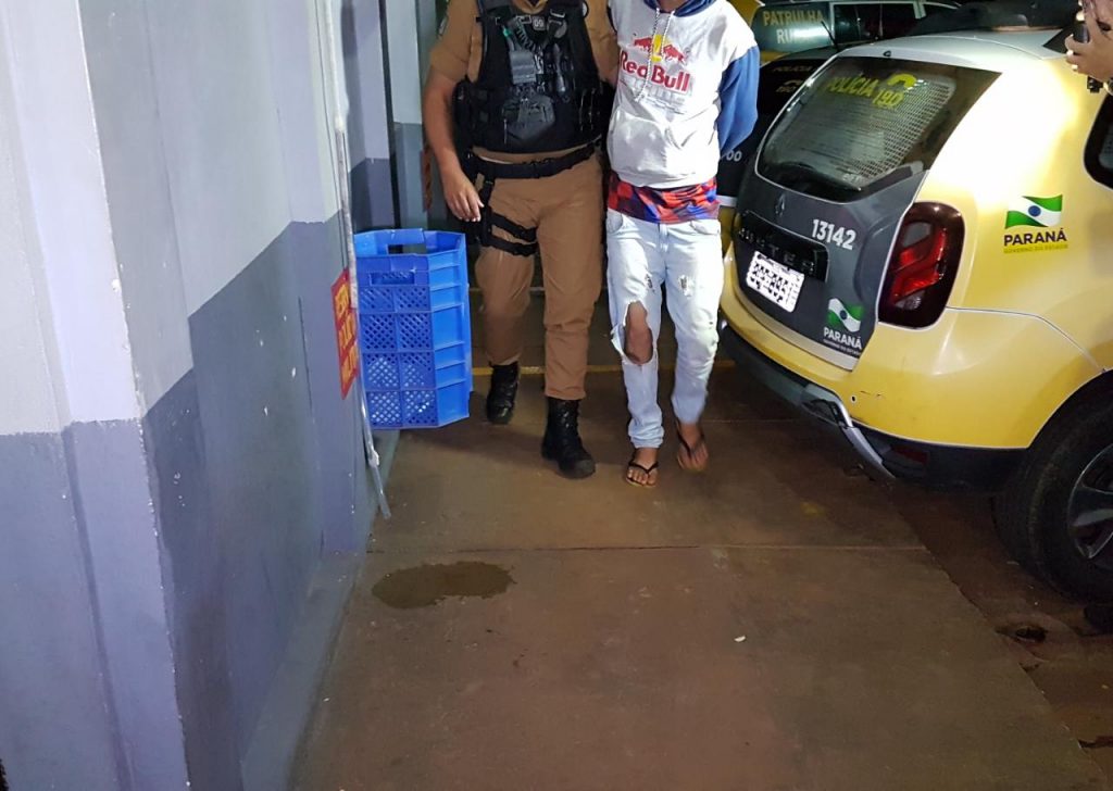 Vítima tem guincho roubado na BR-369 e fica 3h em mata como refém de bandidos em Cascavel; três suspeitos foram detidos