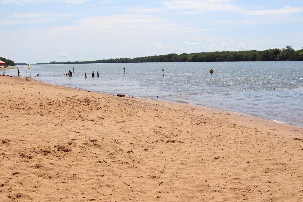PM e bombeiros intensificam ações nas praias às margens do Rio Paraná