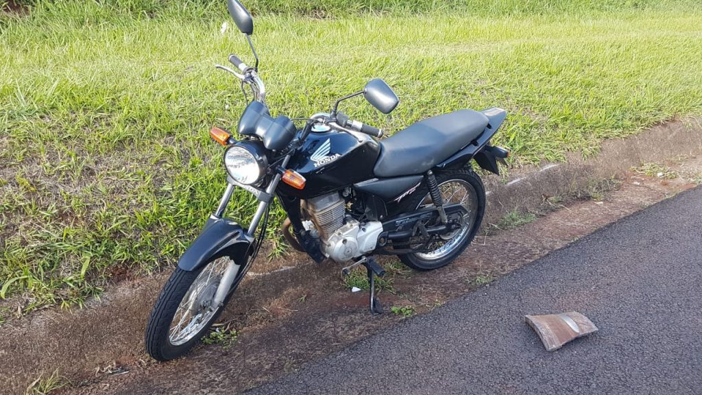 Peça de caminhão se solta e atinge motociclista em cheio, na BR-277