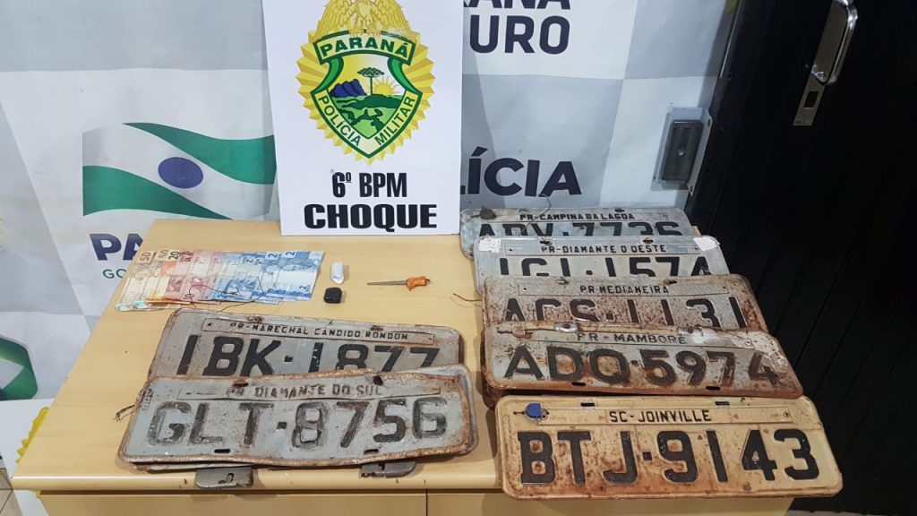 Choque detém dupla com drogas, micha e várias placas de veículos no Jardim Melissa
