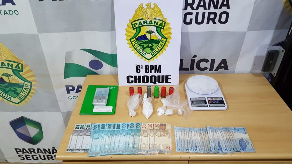 Em ação contra o tráfico de drogas, Choque detém jovem e apreende entorpecentes no Bairro Brasmadeira