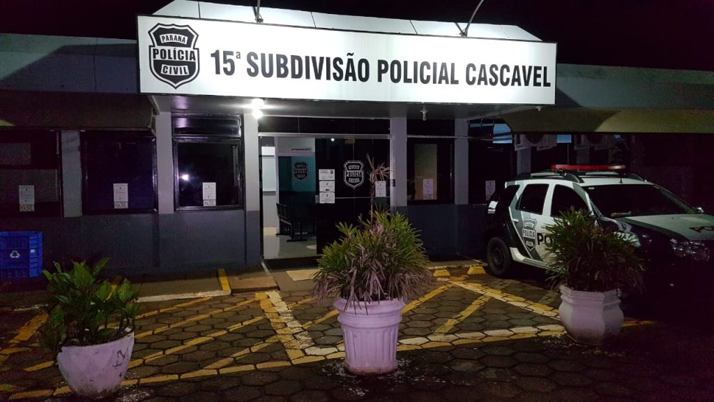 Vítima de assalto diz que autor do crime se apresentou na delegacia e devolveu o dinheiro