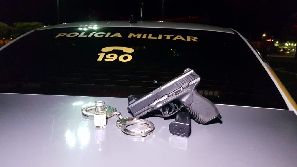 Falso policial civil é preso pela PM no Bairro Universitário portando simulacro, algemas e anabolizante