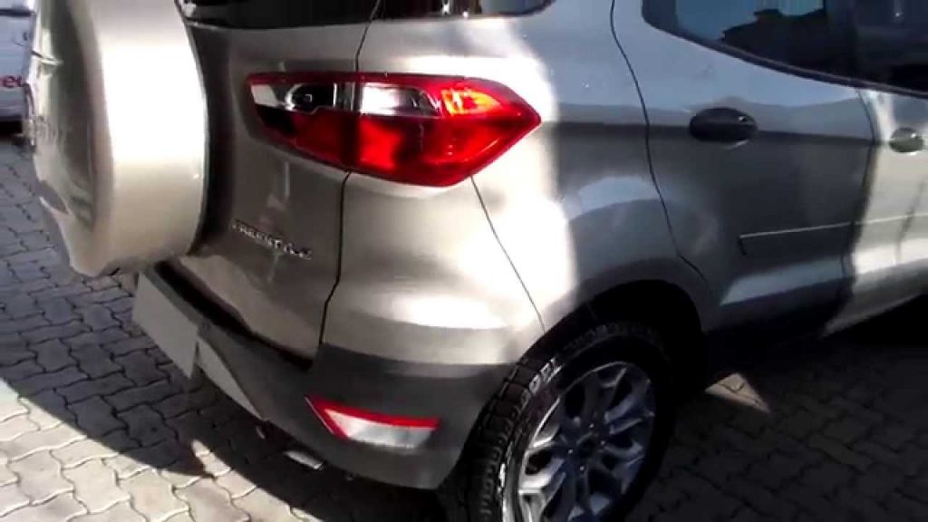 Após comprar carro novo e ter muitos transtornos, cascavelense é indenizada pela Ford e Slaviero em R$ 15 mil