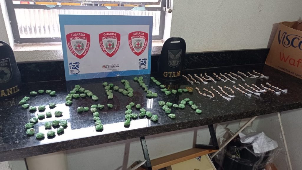 Guarda Municipal apreende drogas em praça na zona leste de Londrina