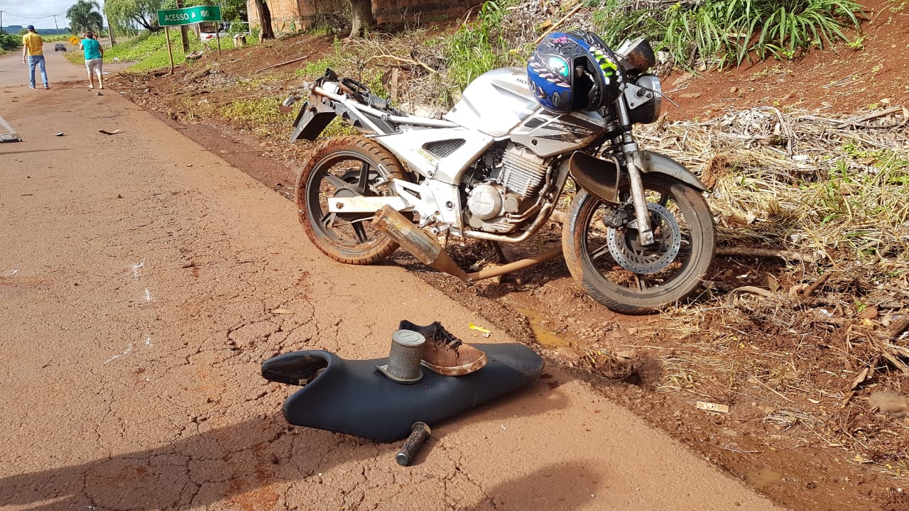 Motociclista fica ferido em acidente de trânsito na Avenida Piquiri, no Bairro Interlagos Imagem referente a Motociclista fica ferido em acidente de trânsito na Avenida Piquiri, no Bairro Interlagos