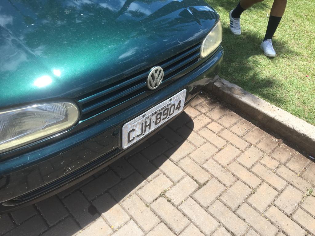 Gol com placas CJH-8904 de Santa Helena, foi furtado nas proximidades do Hospital Universitário