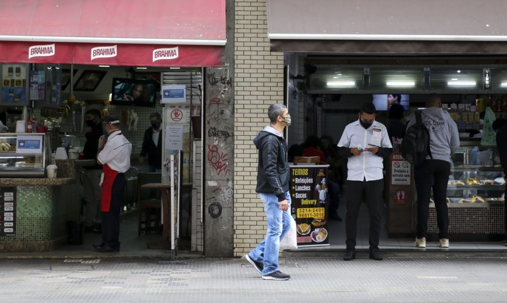 Fase Emergencial aumenta restrições em 14 atividades em São Paulo
