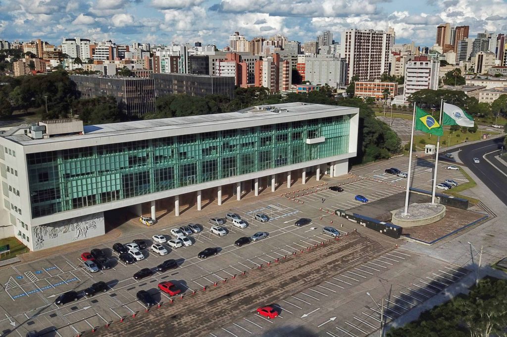 Governo do Paraná prorroga por mais dez dias toque de recolher