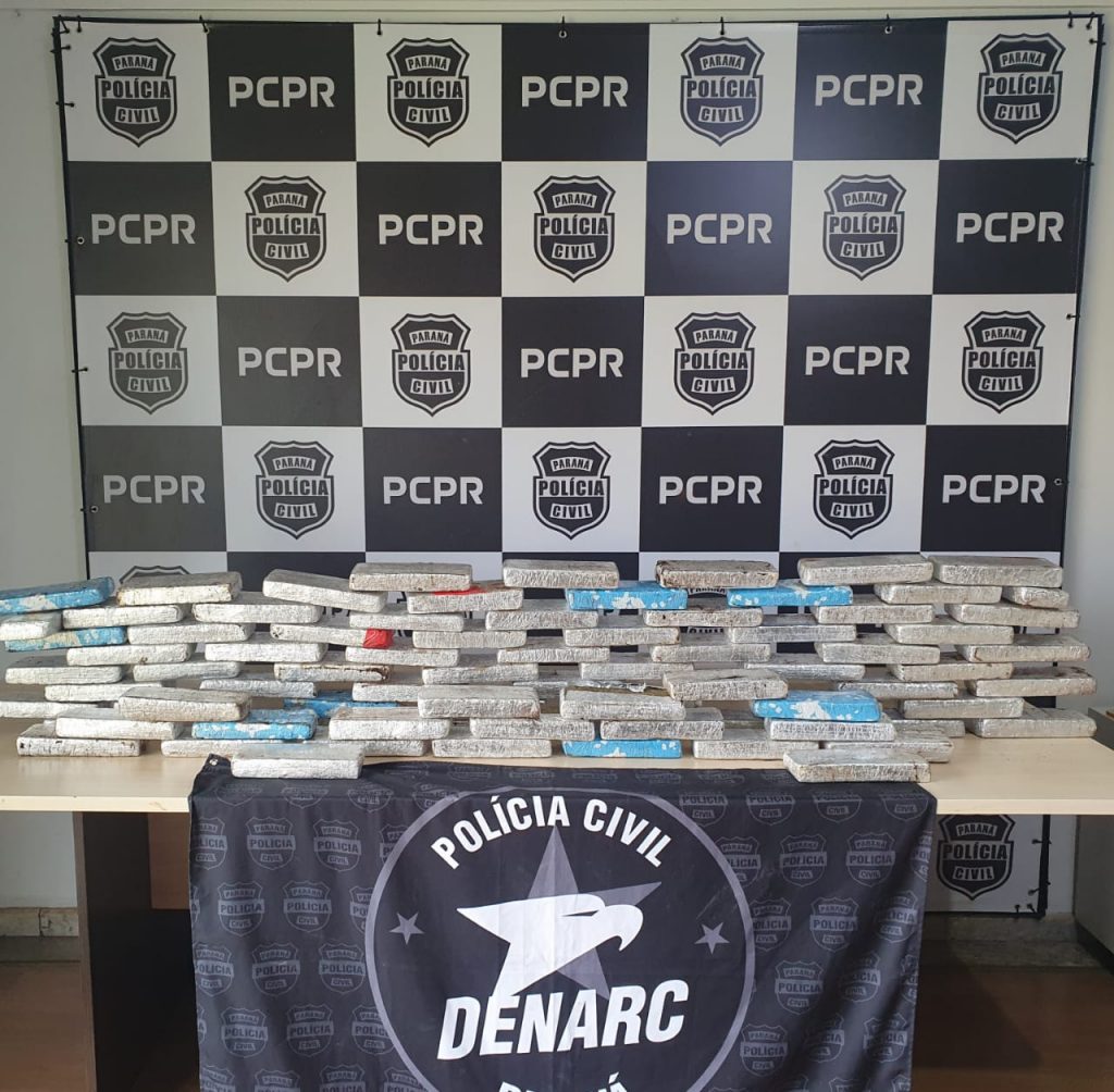 Denarc de Cascavel realiza apreensão de 54 quilos de maconha na BR-277, em Céu Azul Denarc de Cascavel realiza apreensão de 54 quilos de maconha na BR-277, em Céu Azul