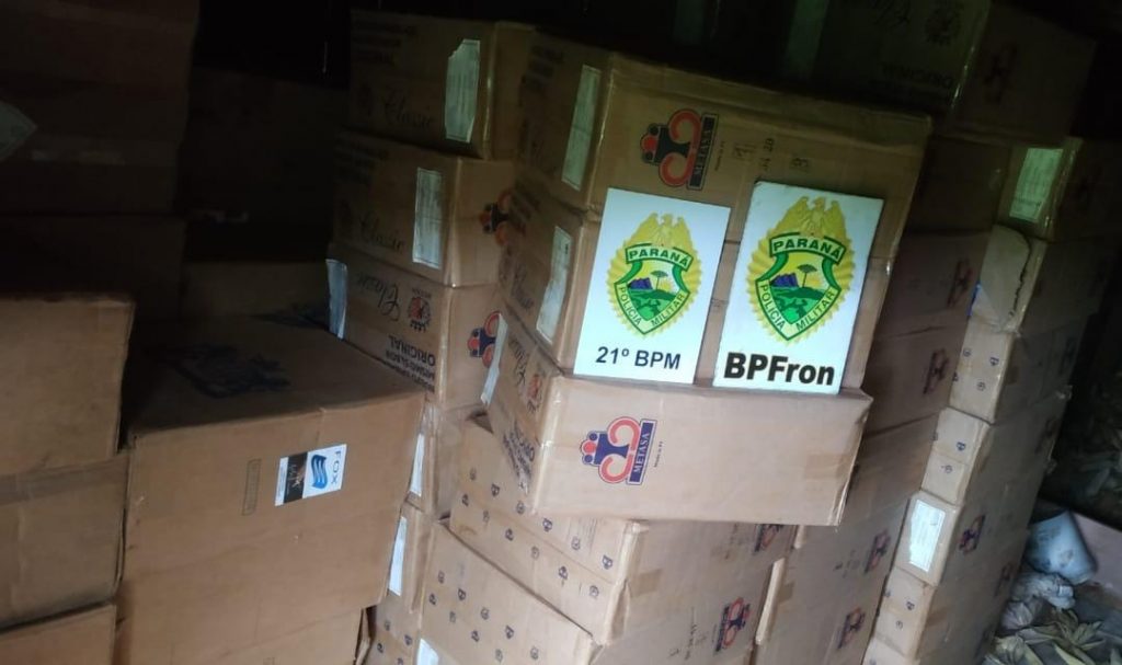 PM apreende carregamento de cigarros contrabandeados durante Operação Hórus em Realeza