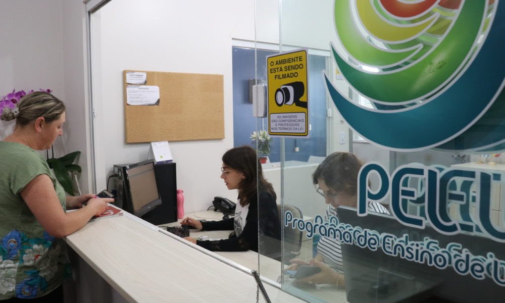 Programa de Ensino de Línguas da Unioeste está com as vagas abertas