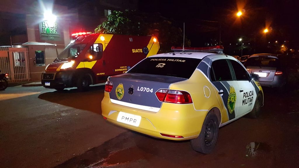 Neva: esposa ferida é socorrida pelo Siate e marido, acusado de agressão, é preso pela PM