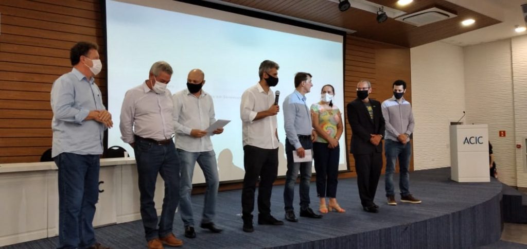 Associações e empresários se unem para demostrar contrariedade a outorga de novos pedágios no Paraná
