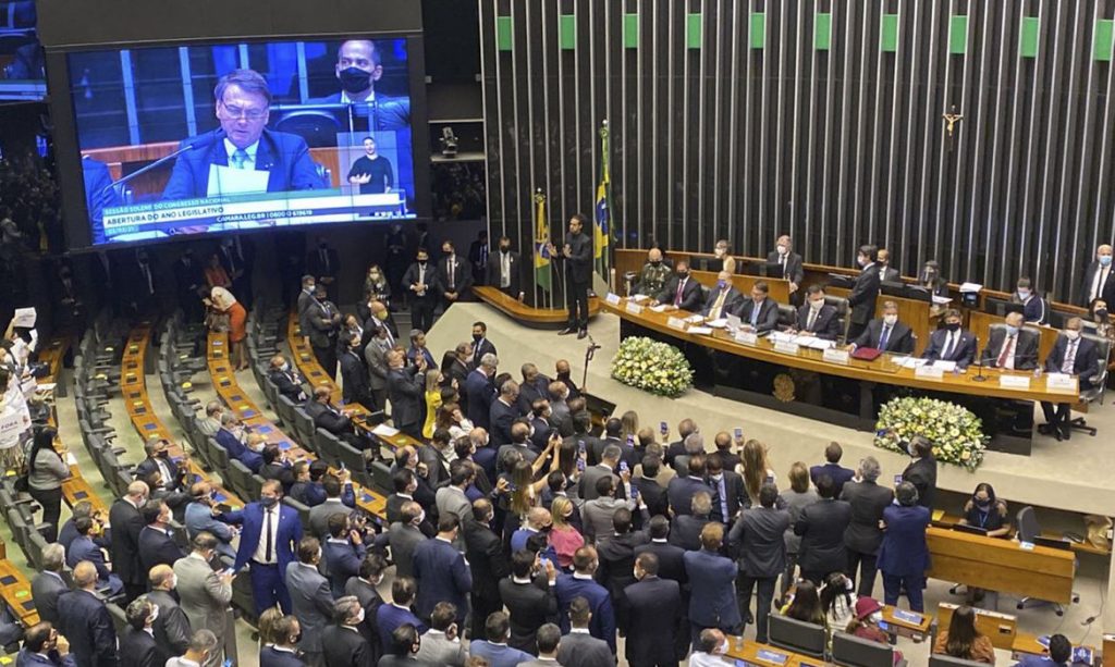 Câmara aprova em segundo turno texto base da PEC Emergencial