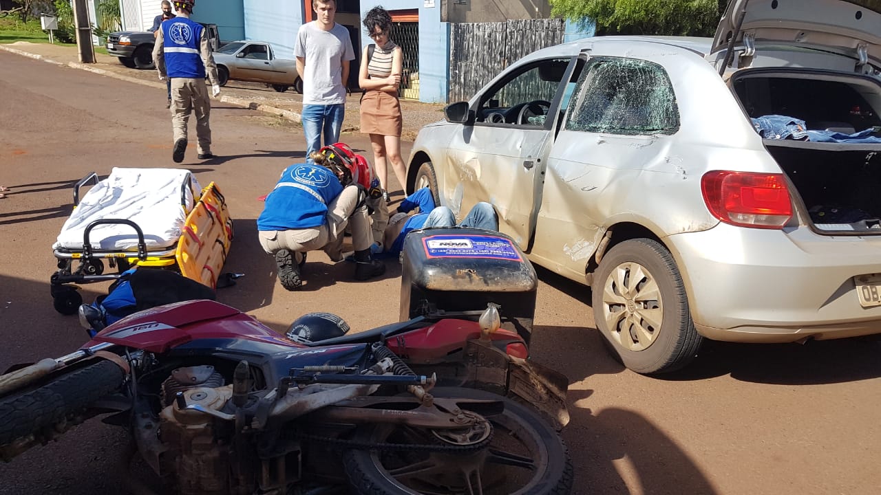 Motociclista fica ferido em acidente na esquina das ruas Nereu Ramos e Maranhão