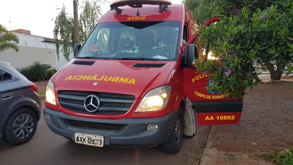 Idosa de 78 anos tem suspeita de fratura em bacia ao cair dentro de casa Idosa de 78 anos tem suspeita de fratura em bacia ao cair dentro de casa