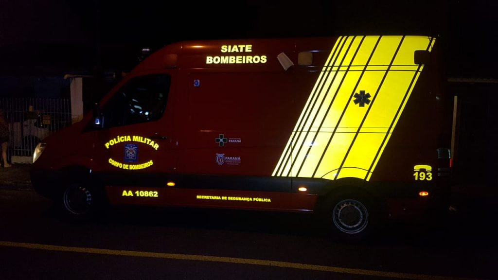 Jovem sofre luxação ao sofrer queda em residência no Bairro Pacaembu