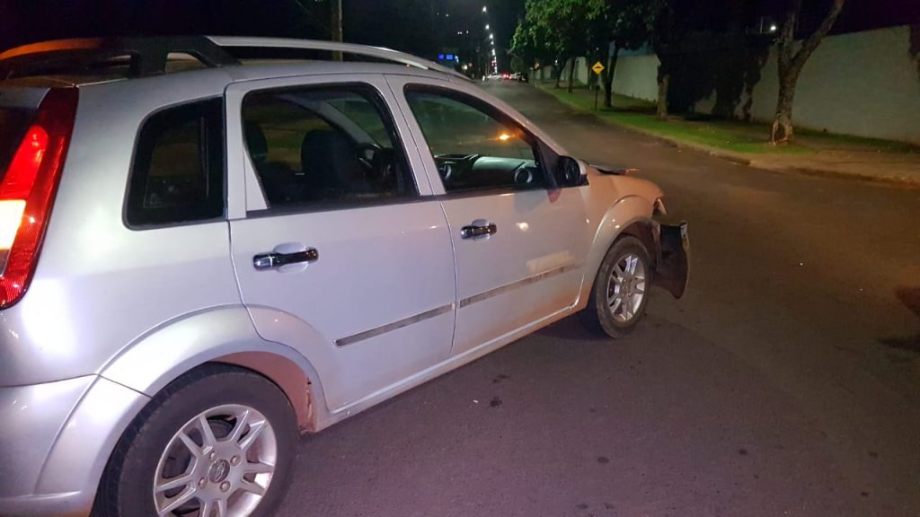 Carros colidem no Coqueiral