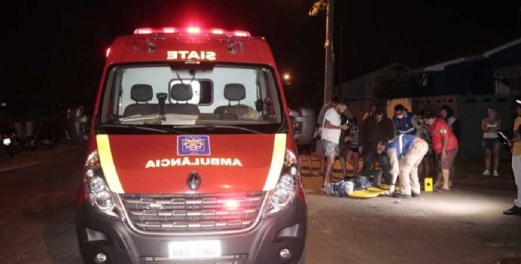 Acidente deixa motociclista ferido no Núcleo Pimentel Acidente deixa motociclista ferido no Núcleo Pimentel