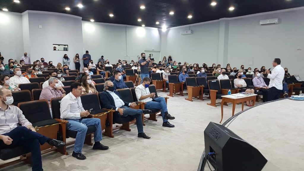 Primeira Escola de Governo de 2021 discute desenvolvimento econômico da cidade Primeira Escola de Governo de 2021 discute desenvolvimento econômico da cidade