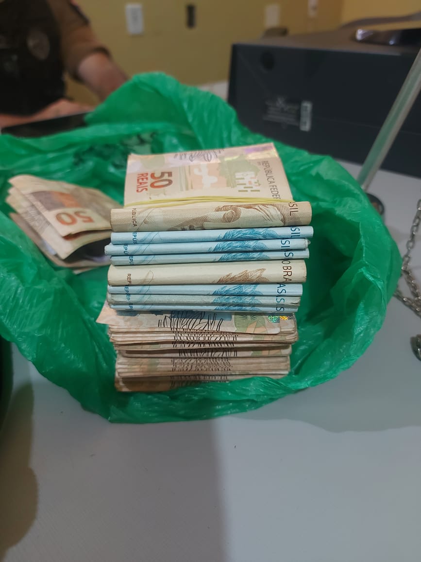 Ocorrência de Contrabando e Descaminho; mais de R$ 17 mil foram apreendidos pela PM