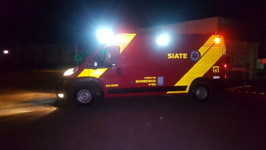 Siate atende idosa que sofreu queda em condomínio residencial no Bairro Pacaembu