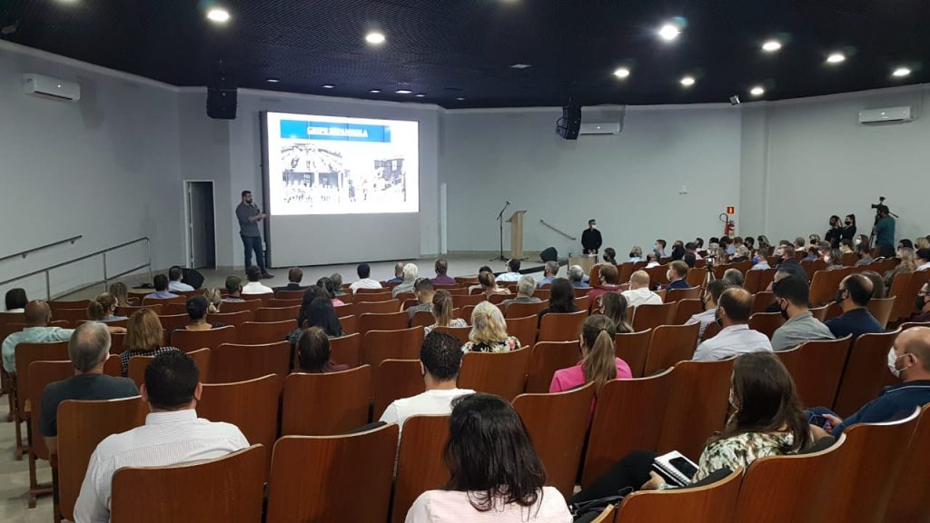 Escola de Governo: Secretário de saúde destaca ações em 2020 e comenta desafios para este ano
