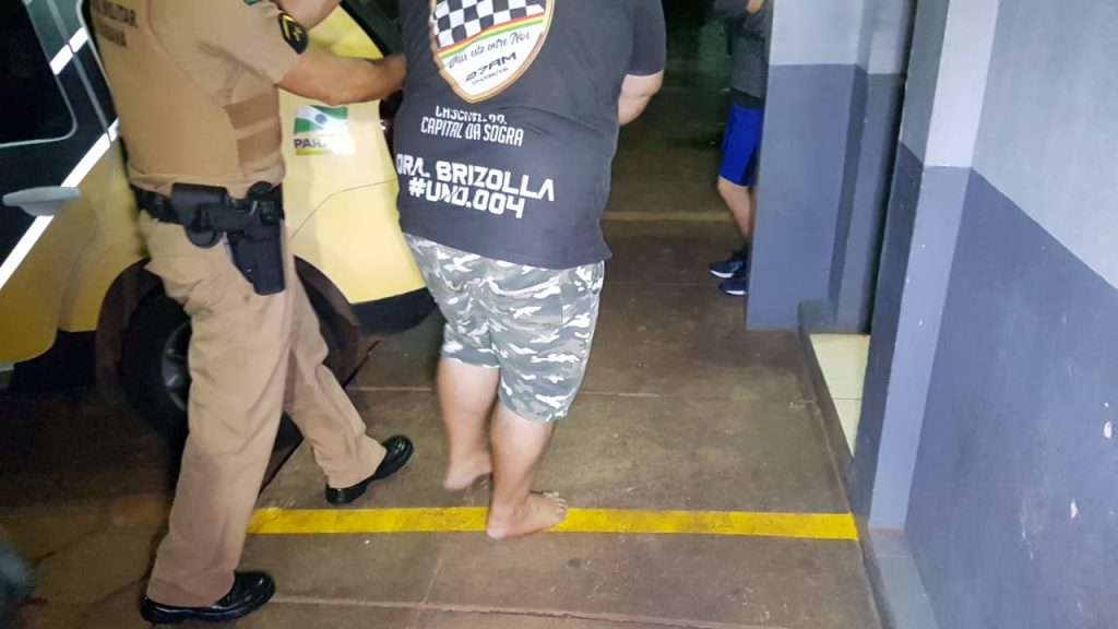 Motorista desacata policiais e é detido após disparo de taser