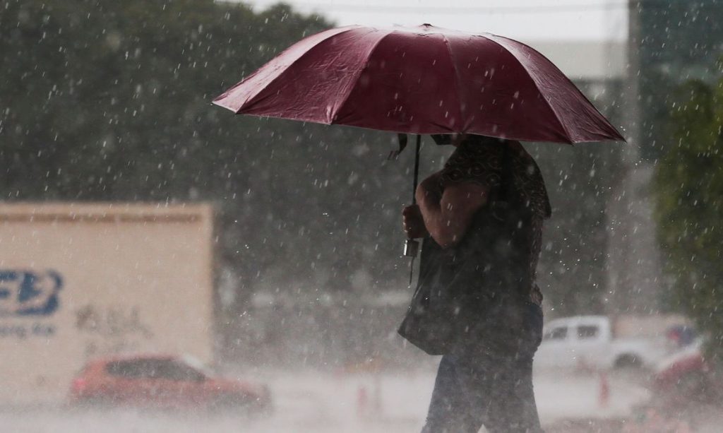 Seguindo com clima de chuva, Cascavel tem previsão de quinta-feira com baixas temperaturas