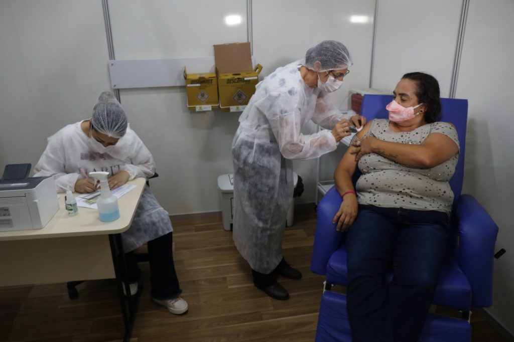 Amanhã não haverá vacinação contra a Covid-19; Atendimento retorna na quarta-feira (17)