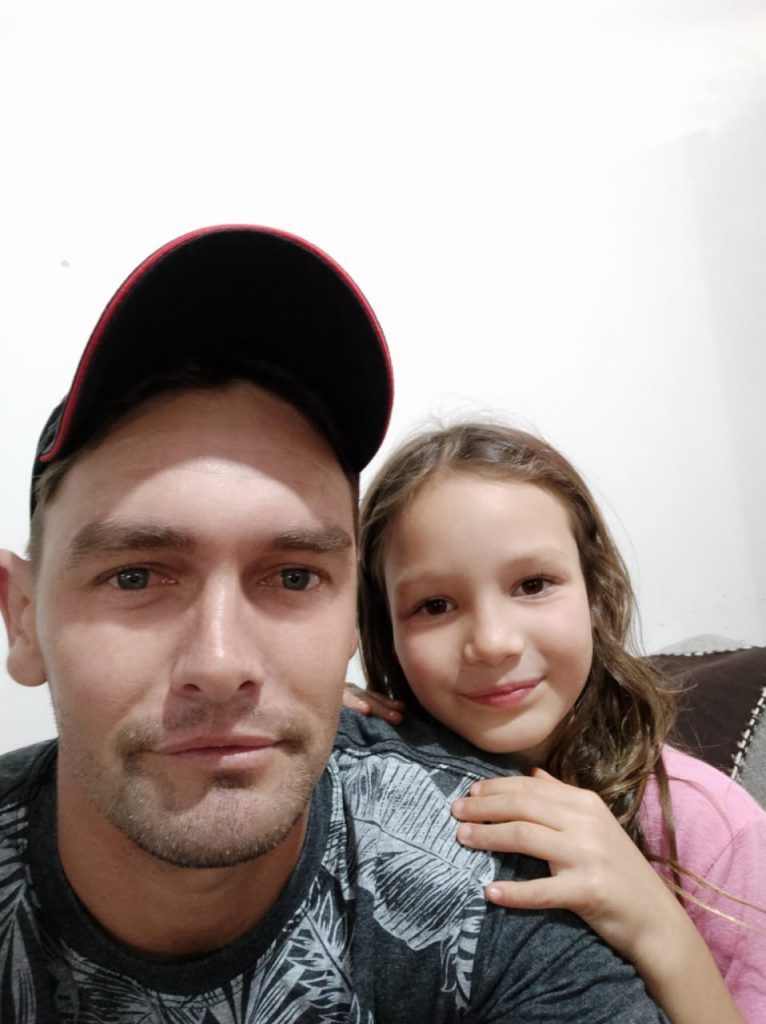 “Ela era uma criança muito alegre, extrovertida e tinha uma saúde de ferro”, diz pai de Gabriele da Rosa Iankoski “Ela era uma criança muito alegre, extrovertida e tinha uma saúde de ferro”, diz pai de Gabriele da Rosa Iankoski