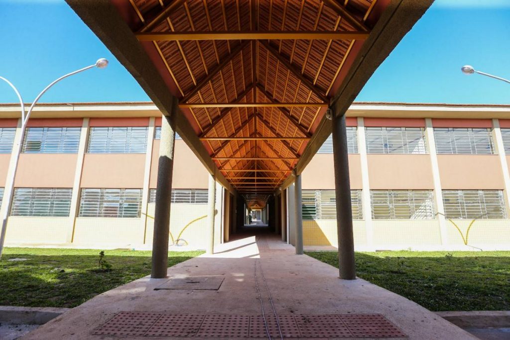 Parceria da Cohapar agiliza conclusão de obras em escolas de todo o Estado Parceria da Cohapar agiliza conclusão de obras em escolas de todo o Estado