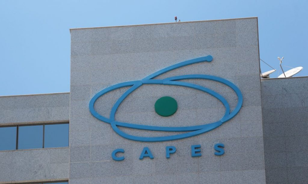 Governo nomeia Claudia Queda de Toledo para presidência da Capes