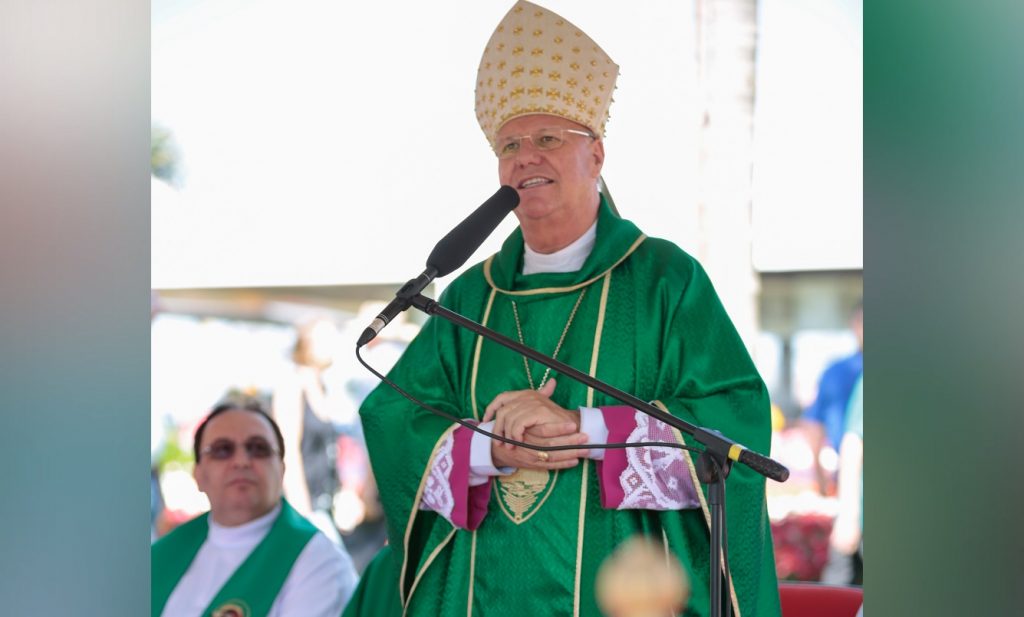“Estamos respeitando um rito da igreja católica”, diz Acesc sobre despedida a Dom Mauro na Igreja Matriz