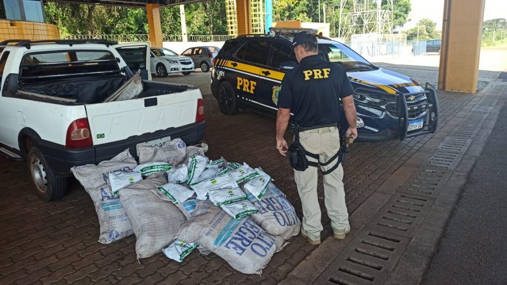 PRF apreende agrotóxicos ilegais