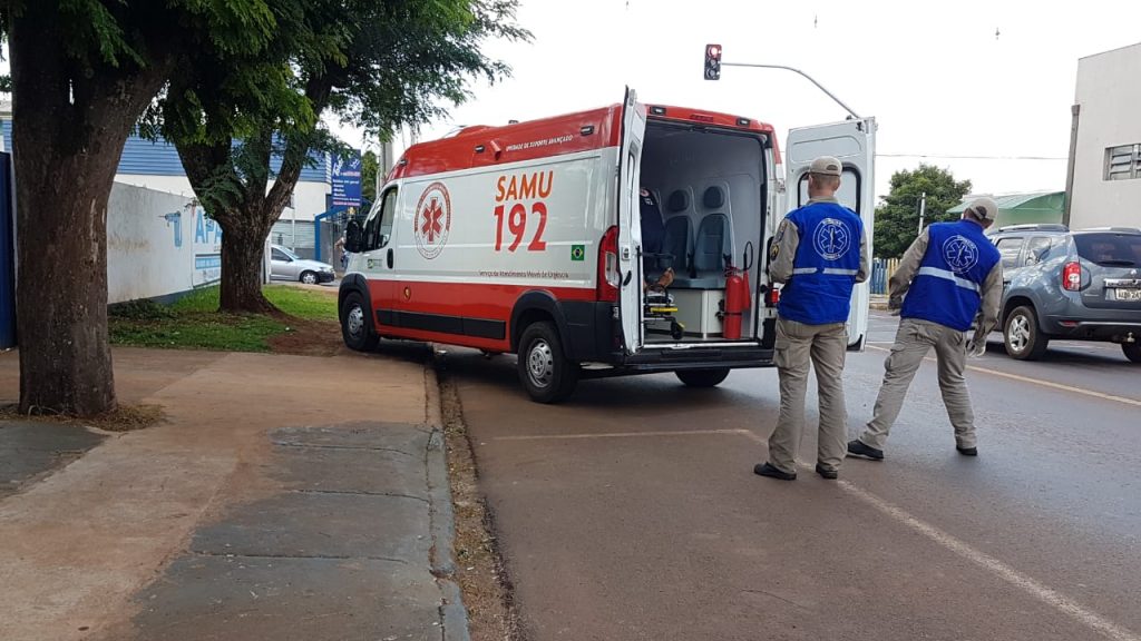 Andarilho sofre ferimentos no pescoço e fica ferido na Rua Jorge Lacerda
