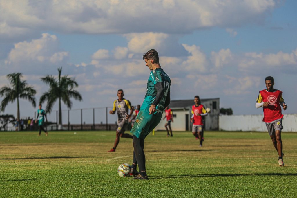 FPF antecipa 1ª rodada do Campeonato Paranaense e FC Cascavel enfrentará o Paraná no sábado (27)