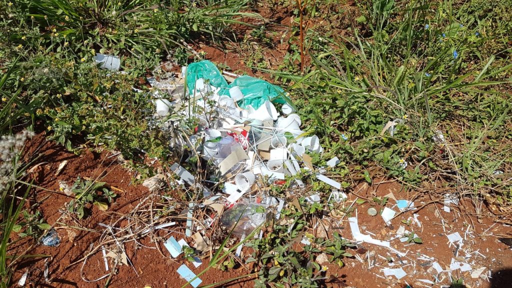 Moradores do Pioneiros Catarinenses estão preocupados com os casos de dengue no bairro
