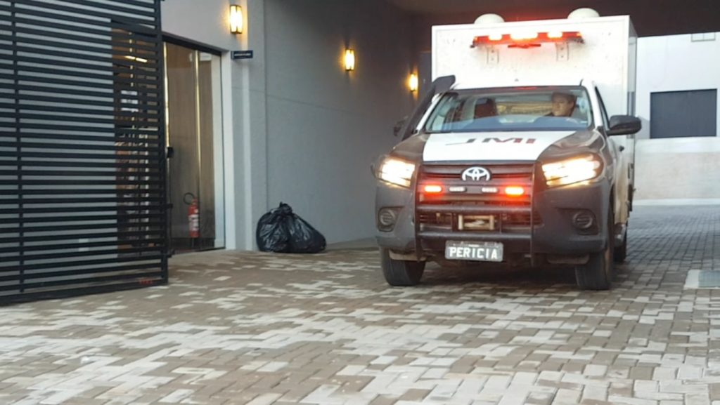 Segundo a PM, homem que morreu em empresa no Centro tinha passagens pelo setor policial